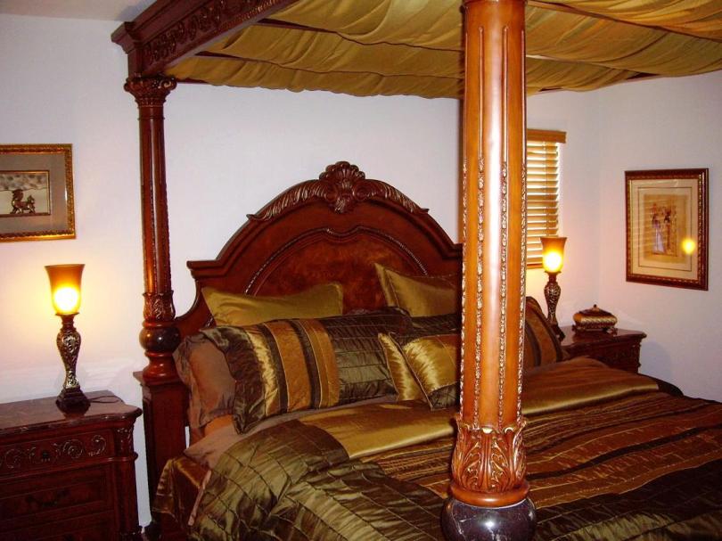 Chez Paulina Full House